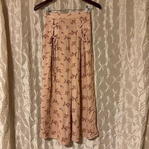 American Eagle Pink Floral Wide Leg Cropped Gaucho Pants